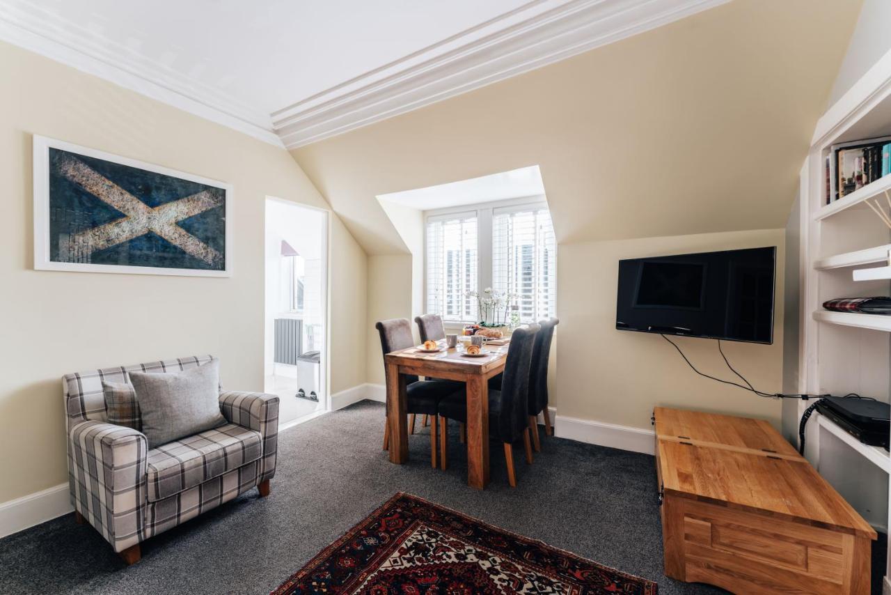 Luxury Inverness Central Apartment Private Parking Esterno foto